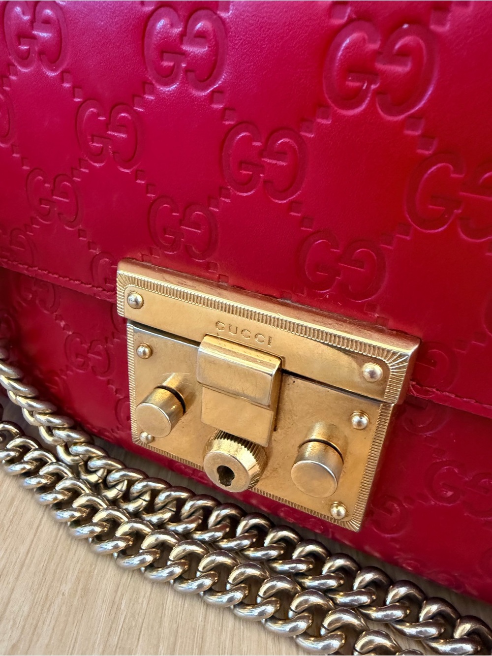 GUCCI ✨ RED LEATHER LARGE PADLOCK CHAIN SHOULDER BAG - Picture 3 of 16
